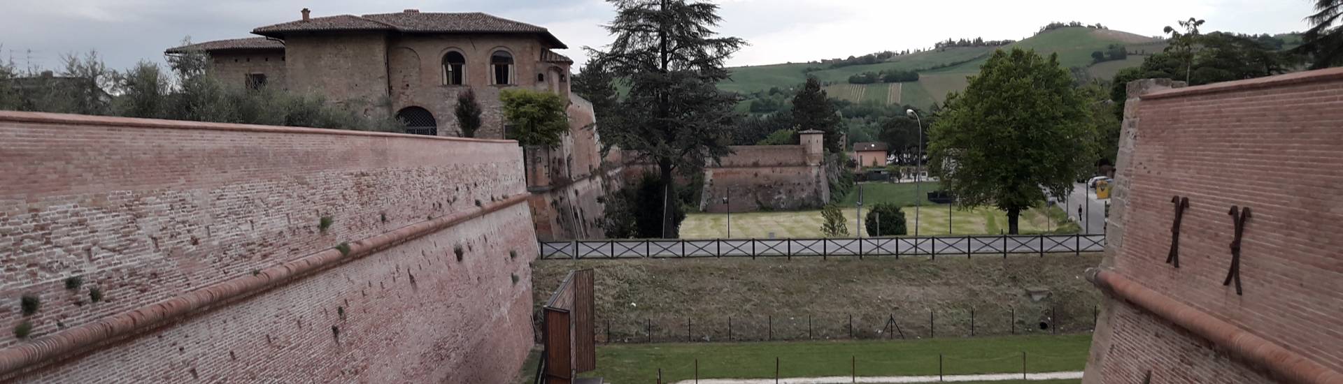 Fortezza di Terra del Sole - Bastione Santa Reparata- Castello del Cappitano delle Artiglierie foto di: Bandini - pro loco Fortezza di Terra del Sole - Bastione Santa Reparata- Castello del Cappitano delle Artiglierie foto di: Bandini - pro loco